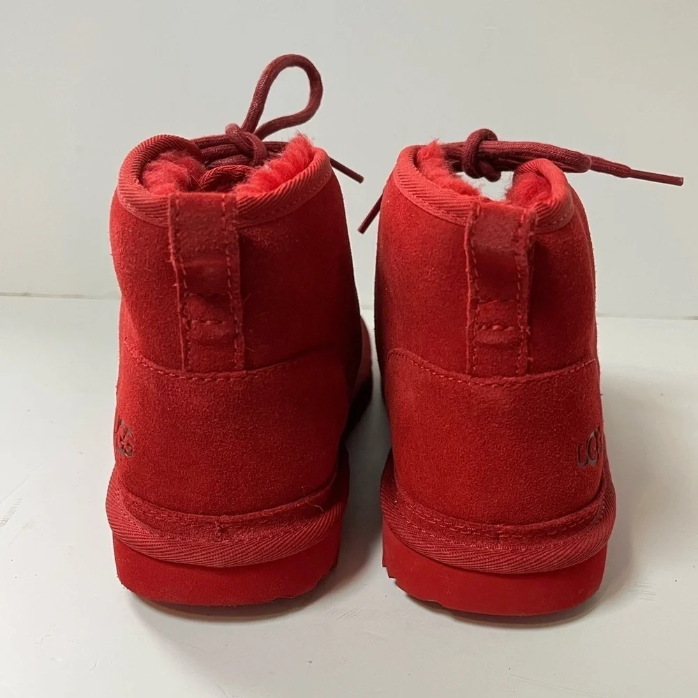 UGG Neumel II Chukka Boots Red Suede Big Kids Size 6
